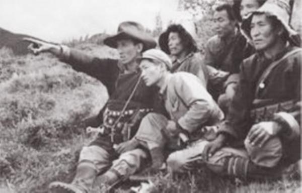 被自己學生出賣殺害，臨死前提要求：棺材豎著下葬，死後也要站著