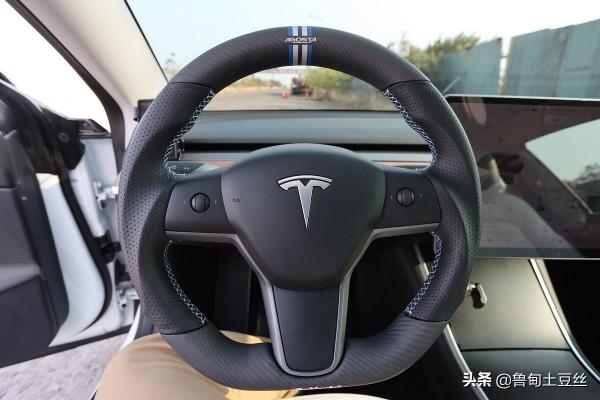 「轂銳馳」運動風格取向—大尾翼Model 3登場 「轂銳馳」運動風格取向—大尾翼Model 3登場