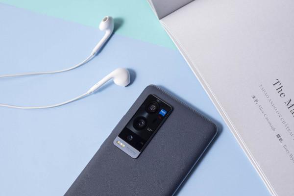 蔡司影像+5nm處理器,12+256G特惠800,vivo頂級旗艦也清倉 蔡司影像+5nm處理器,12+256G特惠800,vivo頂級旗艦也清倉