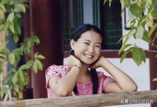 曾擠地下室交不起四百房租的賈玲，為何成為全球票房最高女導演？