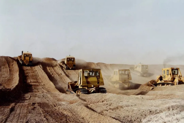 兵團的“西部建設雄師” 兵團的“西部建設雄師”