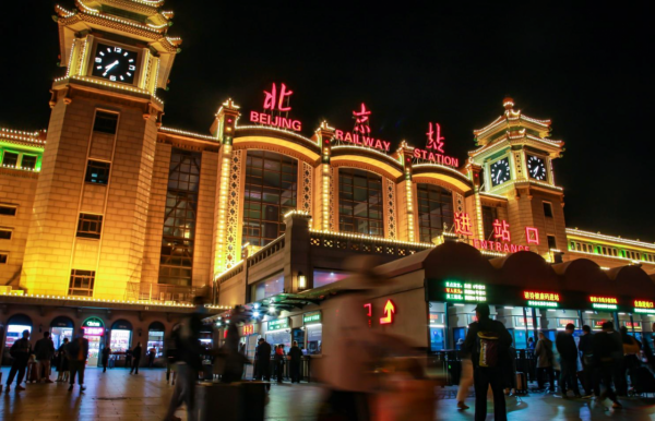 懂車週報｜特斯拉Model Y墜河事件引關注，東風退出東風悅達起亞