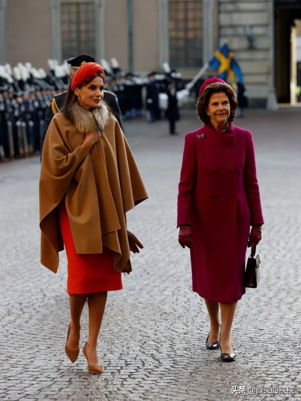 英國王妃VS西班牙王后，王室“新年紅”造型，到底誰最迷人？