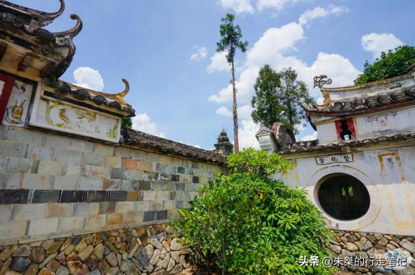 泰順儲存最為完好的一處宗祠 規模宏大、建造考究 為浙江省內罕見 泰順儲存最為完好的一處宗祠 規模宏大、建造考究 為浙江省內罕見