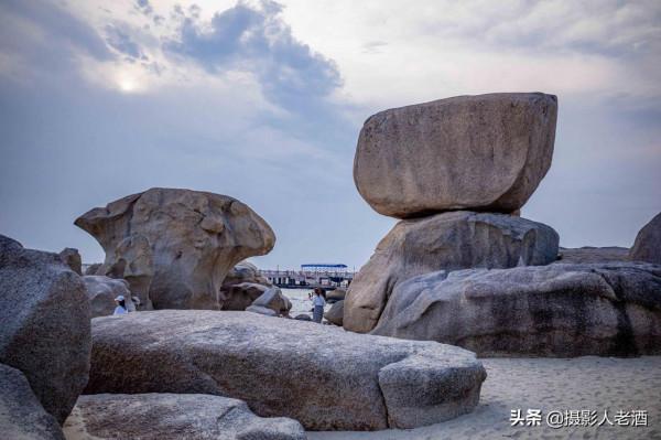 廣東惠州有個網紅海邊公園，幾十噸巨石隨風搖擺，蘇東坡還寫過詩