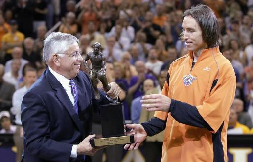 06年MVP競爭有多激烈？場均35.4分的科比只排第四，前三神仙打架