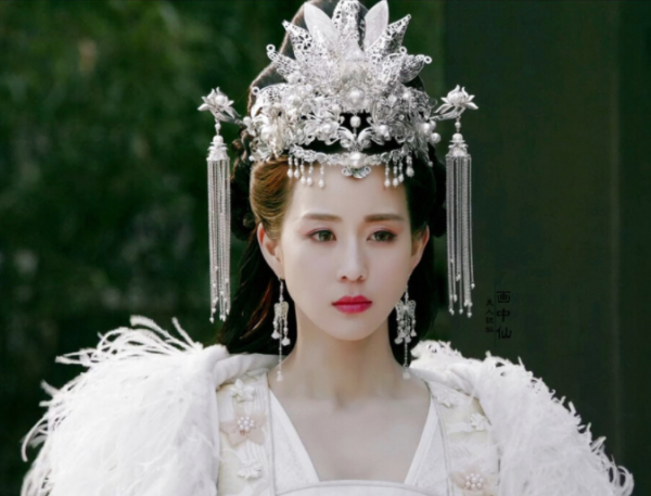 珠子鏈子別亂戴，有人戴上仙氣逼人，有人戴上淘寶風燻人