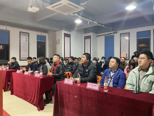 傳一卓躍--華為認證授權培訓中心揭牌儀式成功舉行