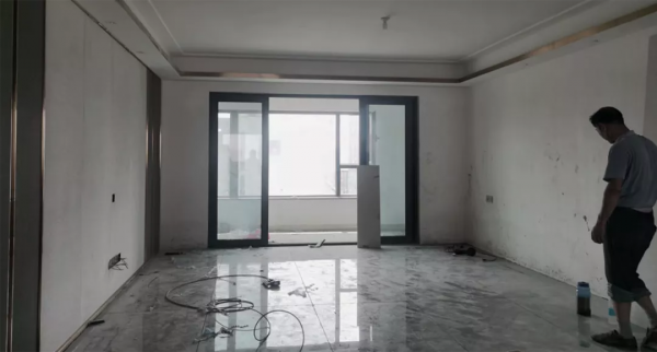 越低調越有品味!198㎡精裝房,背景牆巧設燈帶大理石,非常高階 越低調越有品味!198㎡精裝房,背景牆巧設燈帶大理石,非常高階