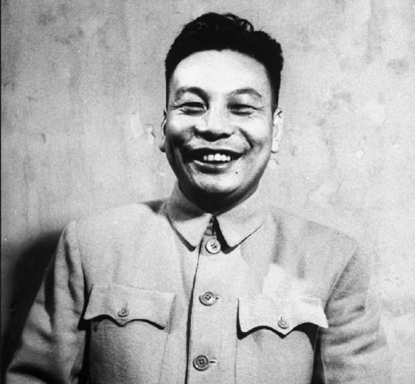 張學良獲得自由身後，立即飛往紐約，在蔣士雲那裡住三個月