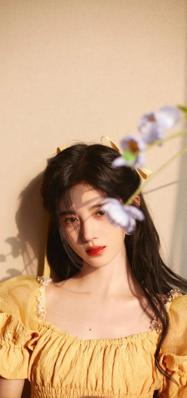 鞠婧禕 小黃裙 桌布 鞠婧禕 小黃裙 桌布