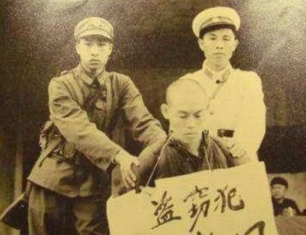 1959年，北京一小偷靠“輕功”盜走故宮15億文物，真相到底如何？