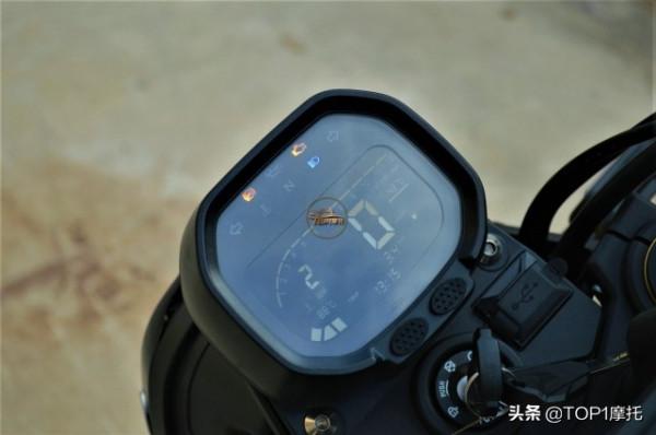 好騎、操控靈活、價效比高 無極300AC新款到店實拍