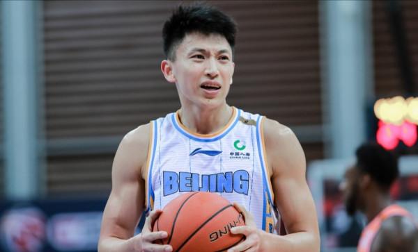 廢柴變寶！京滬大戰豪砍24+10，沉淪4個賽季的劉曉宇終迎來爆發