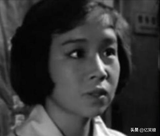 看“容嬤嬤”26歲照片，完全不像一個人，這顏值堪比宋慧喬