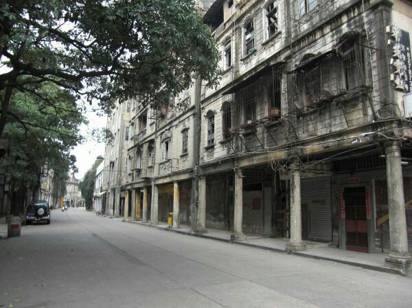 1931年,周恩來在汕頭一旅店休息,看到牆上黃埔合影照,立刻轉移 1931年,周恩來在汕頭一旅店休息,看到牆上黃埔合影照,立刻轉移