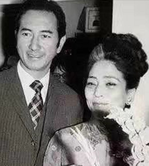 賭王長女何超英：從“最美千金”到“精神失常”，是誰害了她？