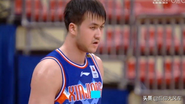 14中11!艾孜麥提大秀中投,楊毅讚歎:像劉玉棟長著王治郅的左手 14中11!艾孜麥提大秀中投,楊毅讚歎:像劉玉棟長著王治郅的左手