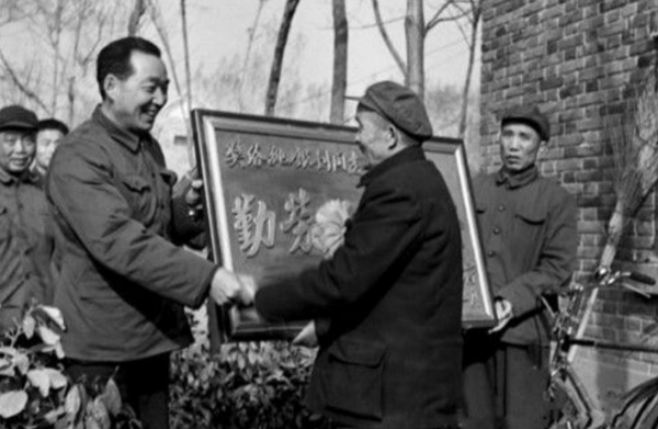 原新中國第一個“萬元戶”黃新文,如今現狀如何? 原新中國第一個“萬元戶”黃新文,如今現狀如何?