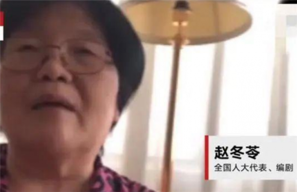 明星避稅和偷稅界限模糊,今年黃曉明、鄧超、唐嫣等登出工作室 明星避稅和偷稅界限模糊,今年黃曉明、鄧超、唐嫣等登出工作室