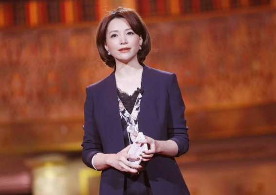 《詩詞大會》考“但願人長久”，百人團91人答錯，是老師教錯了？