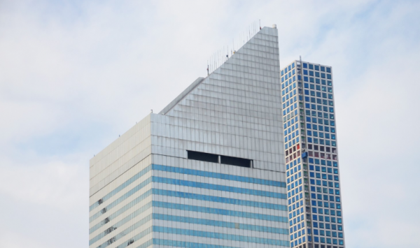 美國花旗大廈耗資58億，4根柱子撐起59層大廈，險些遭受滅頂之災