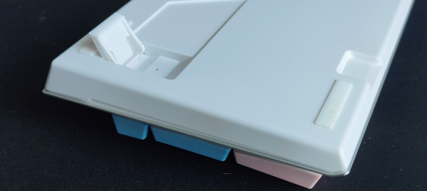 iCue燈效搭配Cherry軸！美商海盜船微甜の空機械鍵盤開箱評測