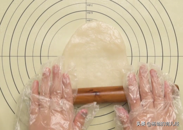 孩子愛吃的冰淇淋雪媚娘，美味營養又香甜，吃一次念念不忘