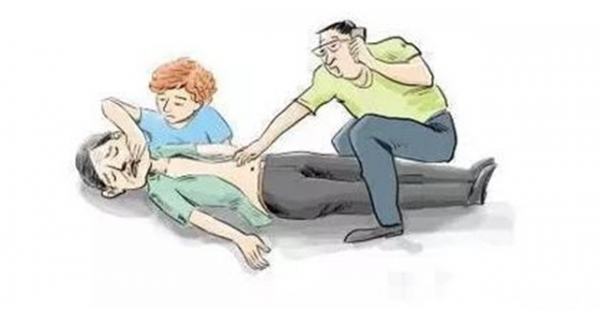 家人突發腦出血咋辦？醫生教你家庭急救辦法，家人有高血壓的請看