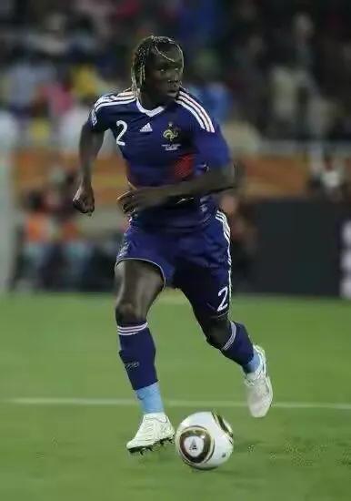 足壇“負顏值”11人陣容