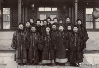 留學生黃尊三對清朝懷有好感，孫中山的一番話，他還是傾向革命