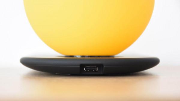 華碩a豆怪無線充電夜燈奇鵝版：IP聯名設計 照明充電兩不誤