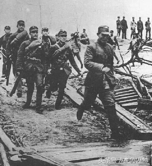 1980年,一對老年夫妻忽然收到了一筆撫卹金,兒子也被安排了工作 1980年,一對老年夫妻忽然收到了一筆撫卹金,兒子也被安排了工作