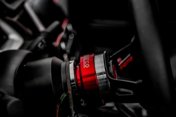 本田粉人生中的第三臺思域,從CVT換到手波就是為了樂趣 本田粉人生中的第三臺思域,從CVT換到手波就是為了樂趣