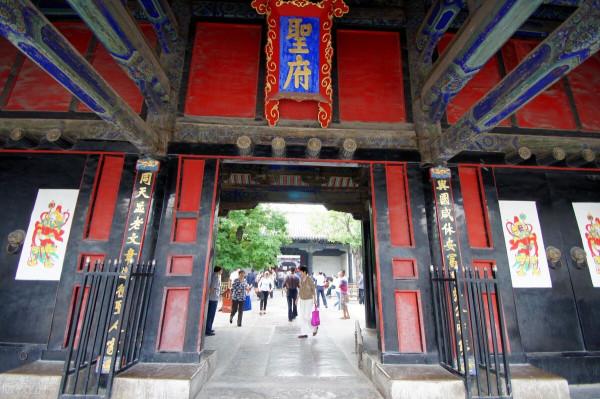 什麼是“春秋筆法”？何謂“微言大義”？