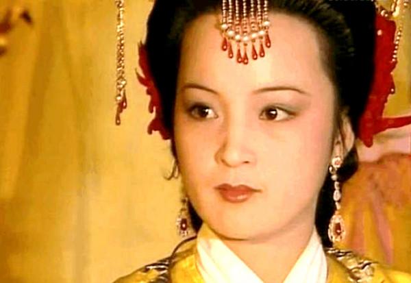 元春挺釵有太多不合理,背後藏著紅樓夢最大的政治秘密 元春挺釵有太多不合理,背後藏著紅樓夢最大的政治秘密