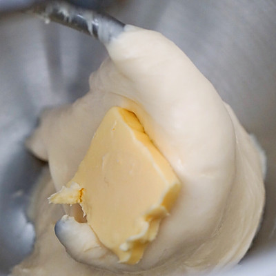 軟綿綿的手撕牛奶排包｜奶香味這麼做，吃前一定備足飯