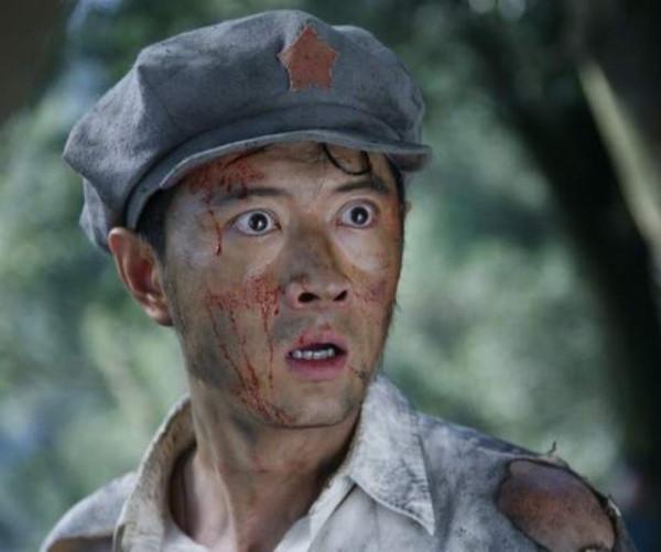 1962年毛主席走出天安門城樓後，又返回與一個人握手：你還好嗎？