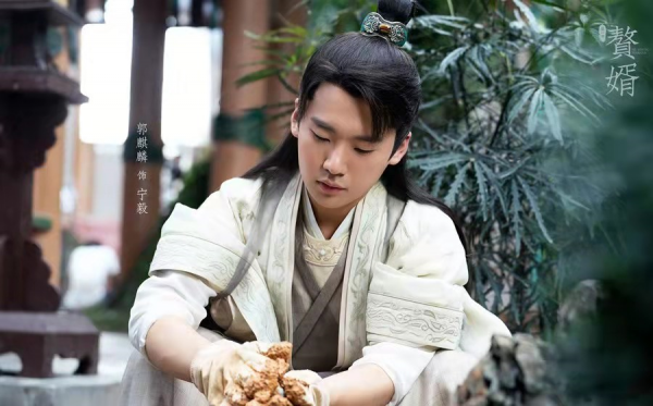 選角與原著不符,卻火得一塌糊塗,這5位男星靠什麼開掛了? 選角與原著不符,卻火得一塌糊塗,這5位男星靠什麼開掛了?