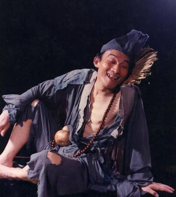 “濟公”遊本昌:陪妻子抗癌,支援女兒放棄高考,76歲剃度出家 “濟公”遊本昌:陪妻子抗癌,支援女兒放棄高考,76歲剃度出家