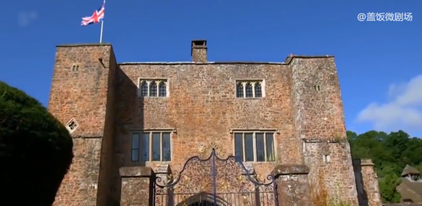 窮人和百萬富翁交換生活,窮人第一次住進大城堡,揮霍生活開始了 窮人和百萬富翁交換生活,窮人第一次住進大城堡,揮霍生活開始了