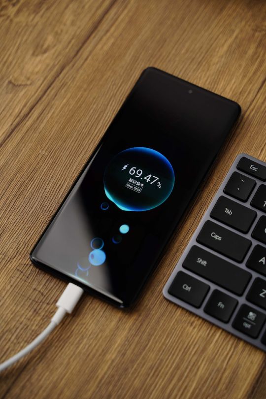 2500元左右的三款熱銷手機，你最看好哪一款機型