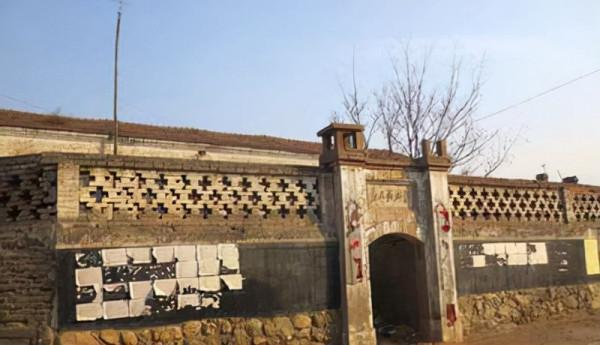 山西一鉅富豪宅,是山西具有代表性的大院之一,距大同市28公里 山西一鉅富豪宅,是山西具有代表性的大院之一,距大同市28公里