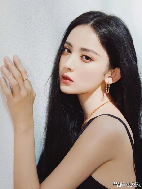 黑長直女星高圓圓、劉亦菲、楊冪、娜扎，誰是你真正的女神？