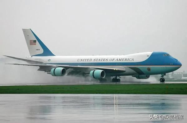 美國總統乘坐的“空軍一號”，為何被稱為無法擊落的飛機？