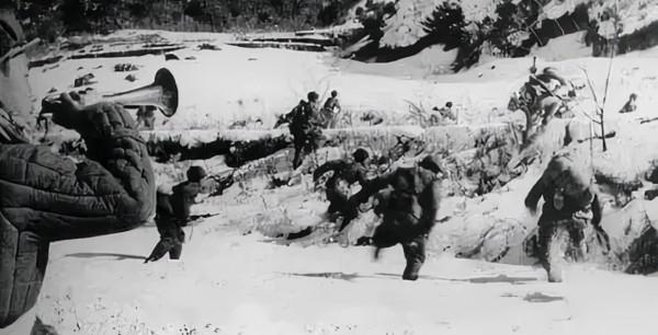 電影《長津湖》真實歷史:美軍嘲諷中國農民兵,卻被運動戰打蒙了 電影《長津湖》真實歷史:美軍嘲諷中國農民兵,卻被運動戰打蒙了