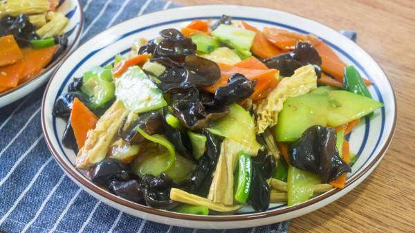 冬補三九，別總大魚大肉，10種鹼性食物要多吃，潤燥滋補身體好