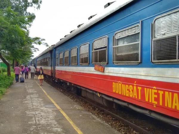 中國高鐵比不上越南火車?現場照片爆出後,差距實在是太大 中國高鐵比不上越南火車?現場照片爆出後,差距實在是太大