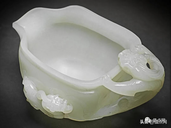 Parry家族珍藏倫敦拍賣100%成交 |「乾隆御製畫琺琅壺」領銜 Parry家族珍藏倫敦拍賣100%成交 |「乾隆御製畫琺琅壺」領銜