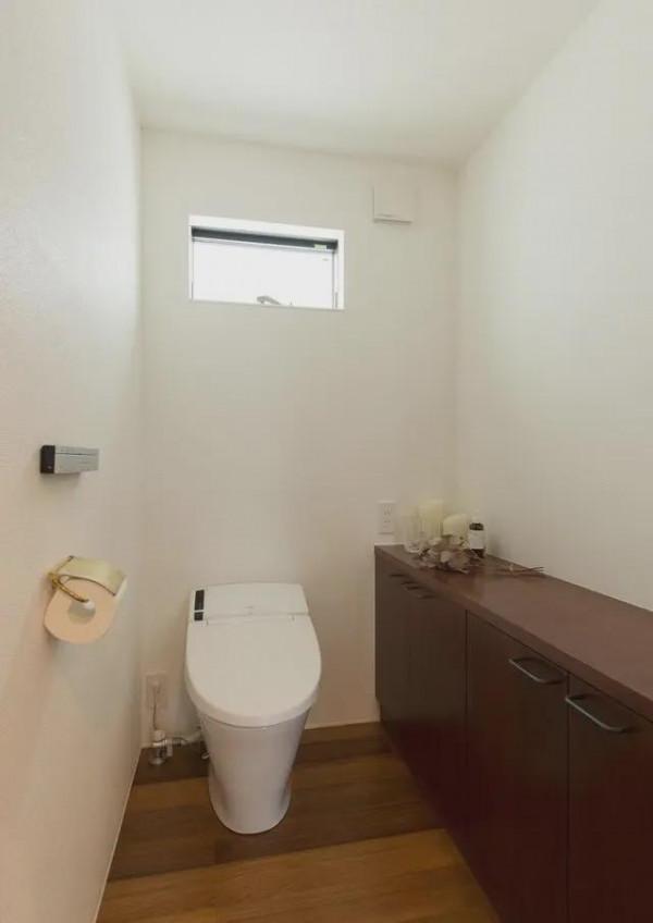 爸媽買的小複式樓，樓上樓下125平，住兩家人也不擠